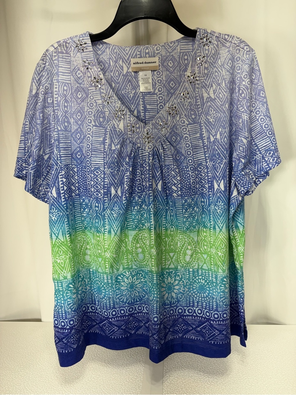 Alfred Dunner Blue & Green Ombre V-Neck Beaded Short Sleeve Top 3975